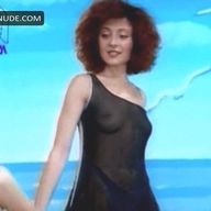 Anzhelika Varum Sexy Photos