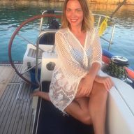 Arzu Yanardag Sexy Photos
