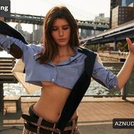 Beren Saat Sexy And Sizzling Photos Collection