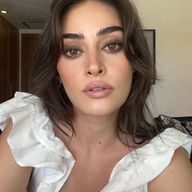 Esra Bilgic Sizzles In Sexy Pics At Ankara Party
