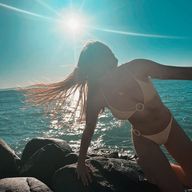 Gizem Karaca Sexy In Socials - Pictures