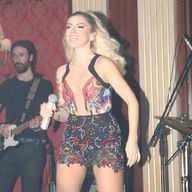 Hadise Showing Her Boobs On Stage