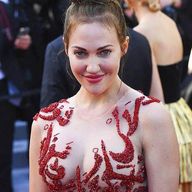 Meryem Uzerli Sexy And Hot Photos Collection