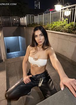 Kübra Çamlıbel Miranda Archive