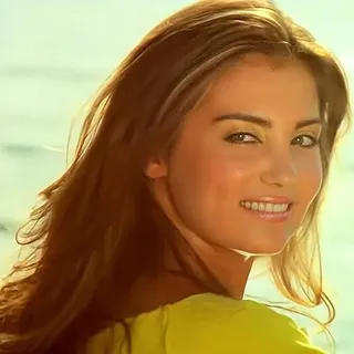 Bahar Öztan