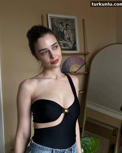 Afra Karagöz seksi ifşa fotoğrafı 2
