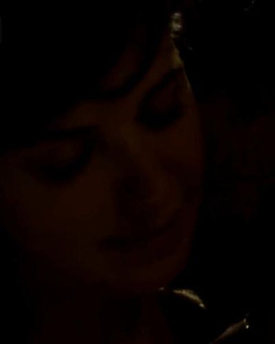 Ahu Türkpençe seksi ifşa fotoğrafı 1 — Kaybedenler Kulübü (2011)