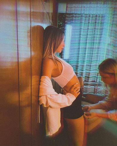 Aleyna Kalaycıoğlu seksi ifşa fotoğrafı 109