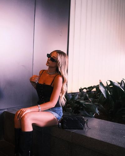 Aleyna Kalaycıoğlu seksi ifşa fotoğrafı 12