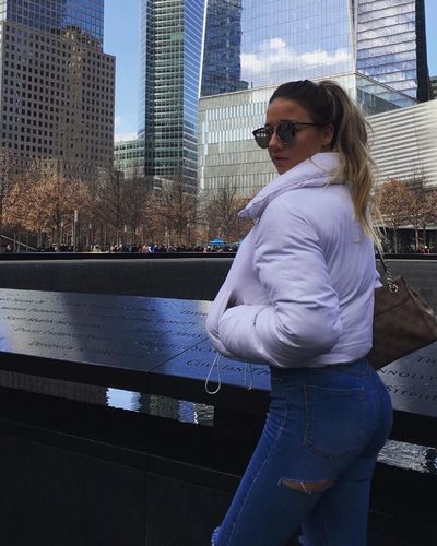 Aleyna Kalaycıoğlu seksi ifşa fotoğrafı 125
