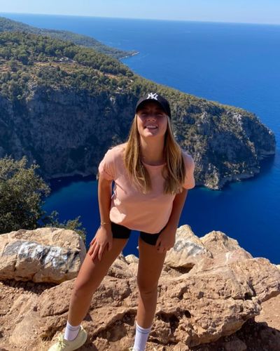 Aleyna Kalaycıoğlu seksi ifşa fotoğrafı 130