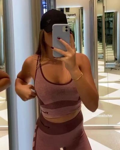 Aleyna Kalaycıoğlu seksi ifşa fotoğrafı 144
