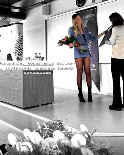 Aleyna Kalaycıoğlu seksi ifşa fotoğrafı 163