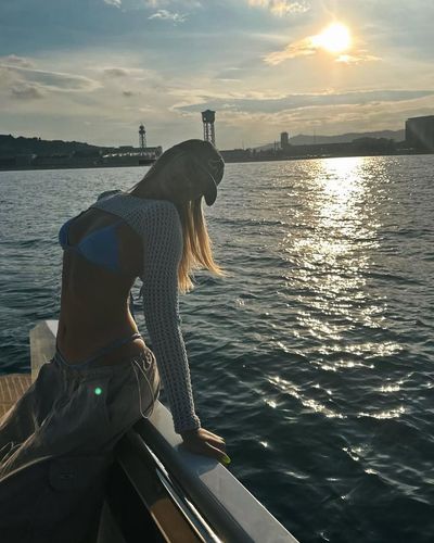 Aleyna Kalaycıoğlu seksi ifşa fotoğrafı 88