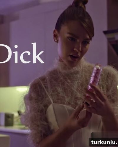 Aslıhan Malbora seksi ifşa fotoğrafı 14 — Dildo (etkileyici) (2022)