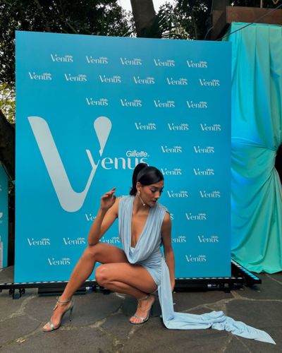 Aybüke Pusat seksi ifşa fotoğrafı 119