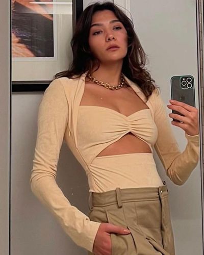 Aybüke Pusat seksi ifşa fotoğrafı 152