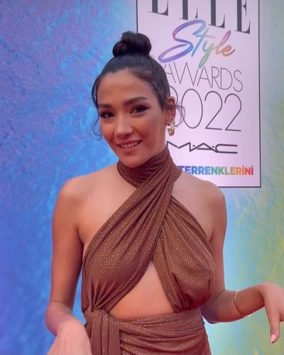 Aybüke Pusat seksi ifşa fotoğrafı 313