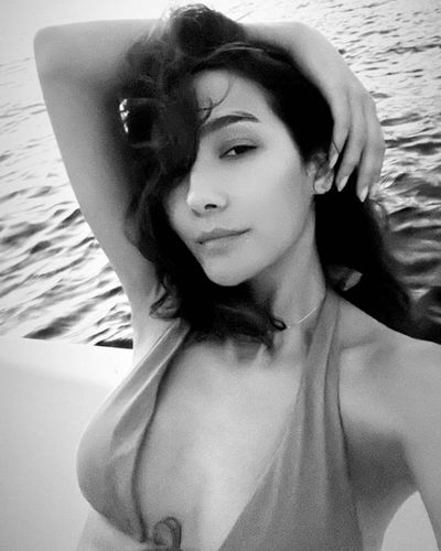 Aybüke Pusat seksi ifşa fotoğrafı 45