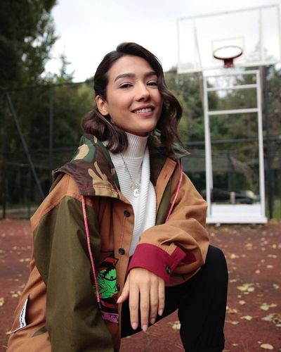 Aybüke Pusat seksi ifşa fotoğrafı 494