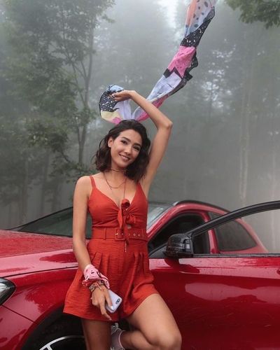 Aybüke Pusat seksi ifşa fotoğrafı 498