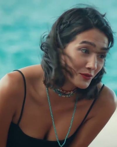 Aybüke Pusat seksi ifşa fotoğrafı 527