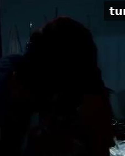 Ayça Bingöl seksi ifşa fotoğrafı 3 — Ay Büyürken Uyuyamam (2022)