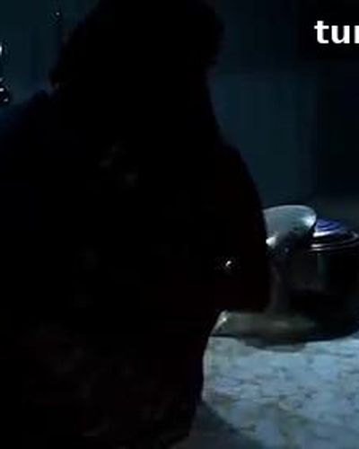 Ayça Bingöl seksi ifşa fotoğrafı 6 — Ay Büyürken Uyuyamam (2022)
