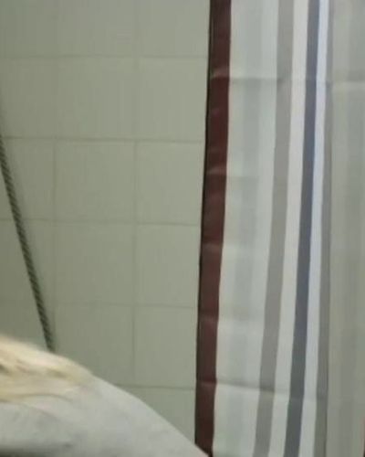 Ayşe Tezel seksi ifşa fotoğrafı 33 — Am Himmel Der Tag (2012)