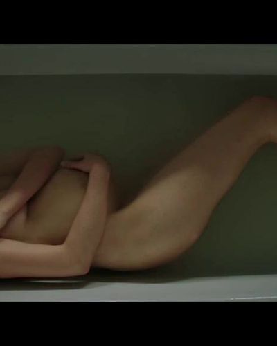 Ayşe Tezel seksi ifşa fotoğrafı 38 — Am Himmel Der Tag (2012)