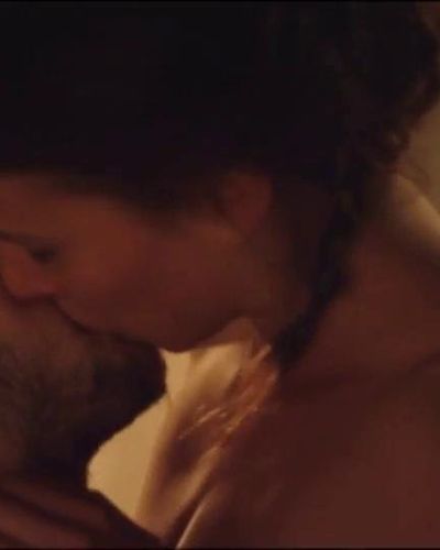 Ayşe Tezel seksi ifşa fotoğrafı 27 — Lost In The Living (2015)