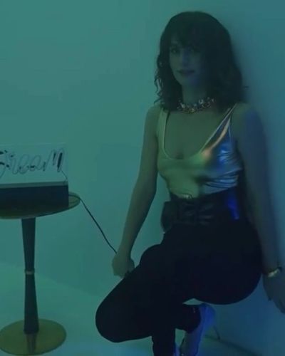 Beren Saat seksi ifşa fotoğrafı 101