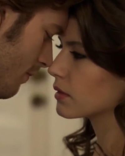 Beren Saat seksi ifşa fotoğrafı 254 — Aşk-ı Memnu (2008)