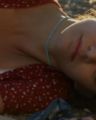 Beren Saat seksi ifşa fotoğrafı 232 — Fatmagul'un Sucu Ne? (2010)