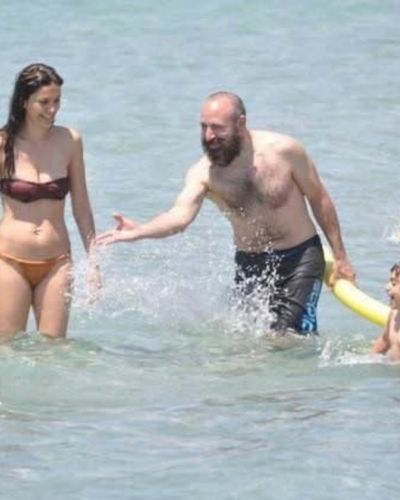 Bergüzar Korel seksi ifşa fotoğrafı 117