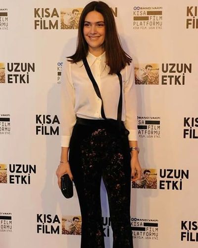 Bergüzar Korel seksi ifşa fotoğrafı 138