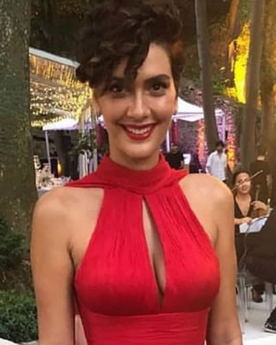 Bergüzar Korel seksi ifşa fotoğrafı 142