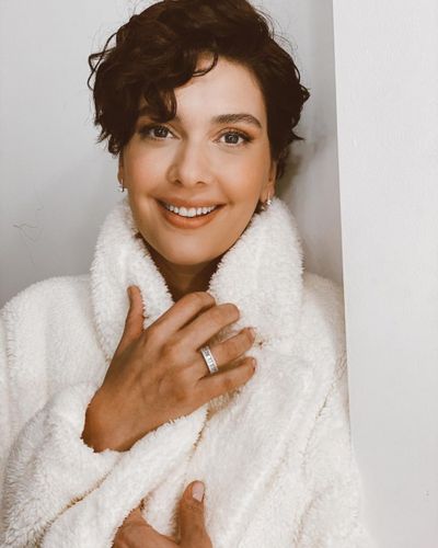 Bergüzar Korel seksi ifşa fotoğrafı 50