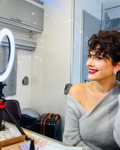 Bergüzar Korel seksi ifşa fotoğrafı 60