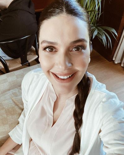 Bergüzar Korel seksi ifşa fotoğrafı 77