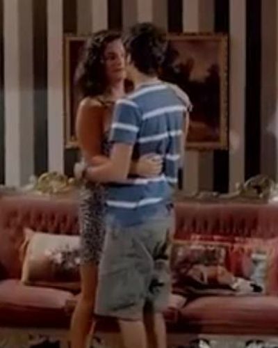 Betül Şahin seksi ifşa fotoğrafı 2 — Ay Büyürken Uyuyamam (2022)
