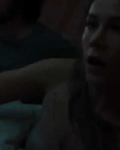 Burçin Terzioğlu seksi ifşa fotoğrafı 1 — Güzelliğin Portresi (2019)