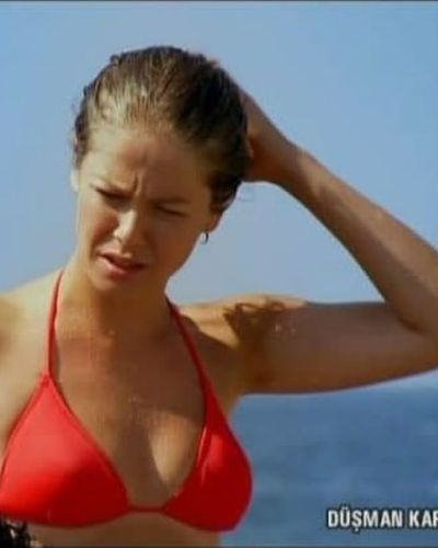 Burcu Biricik seksi ifşa fotoğrafı 110