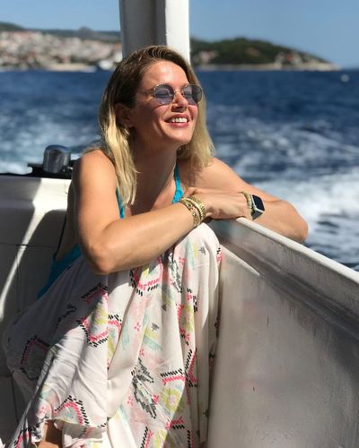 Burcu Biricik seksi ifşa fotoğrafı 112
