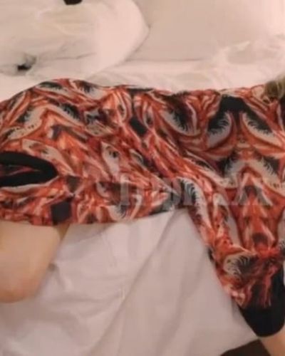 Burcu Biricik seksi ifşa fotoğrafı 190