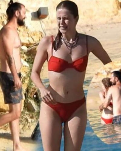 Burcu Biricik seksi ifşa fotoğrafı 23