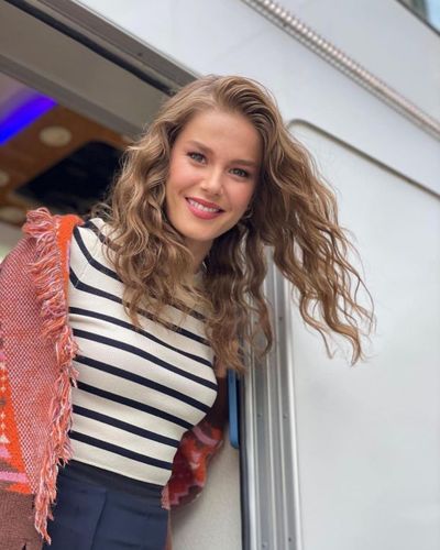Burcu Biricik seksi ifşa fotoğrafı 48