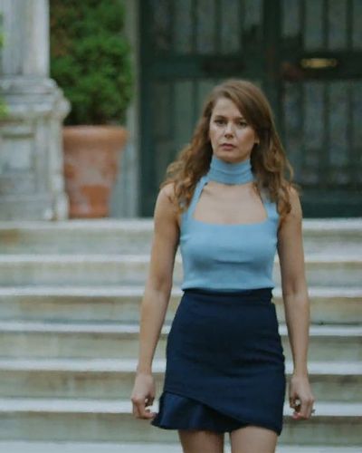 Burcu Biricik seksi ifşa fotoğrafı 49