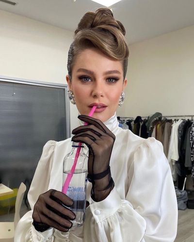 Burcu Biricik seksi ifşa fotoğrafı 53