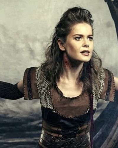 Burcu Biricik seksi ifşa fotoğrafı 94